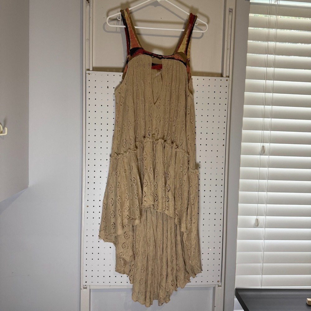Free People Tunic Top Women's Small Beige Crochet Scoop Neck Sleeveless Ruffle‎